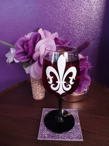 Fleur- de-lis wine glass